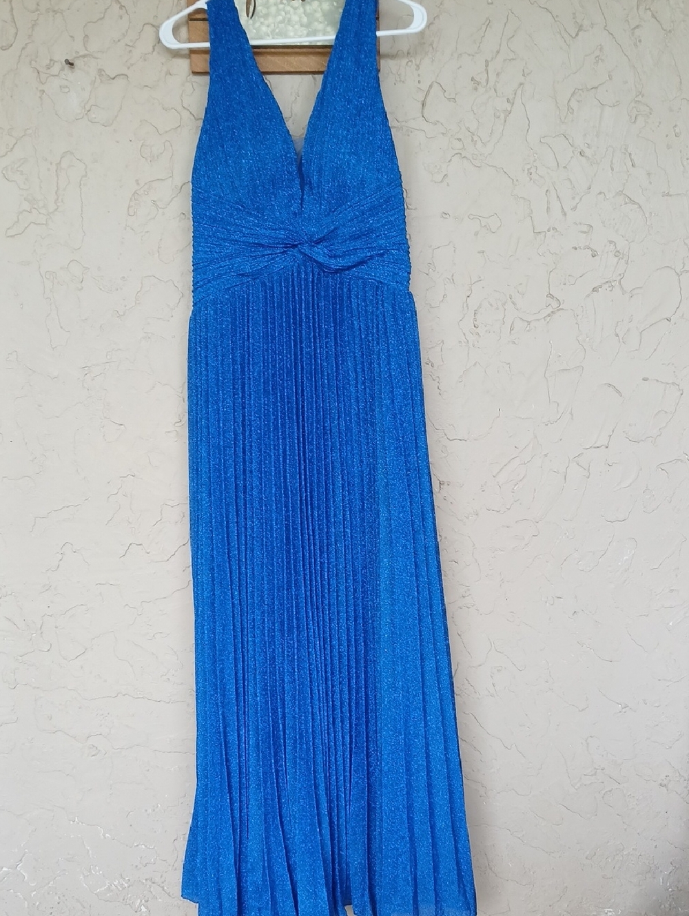Sleeveless V-Neck Maxi Dress in Electric Blue